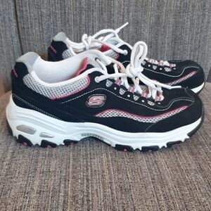 Skechers D'Lites Women's Black and Pink Sneakers